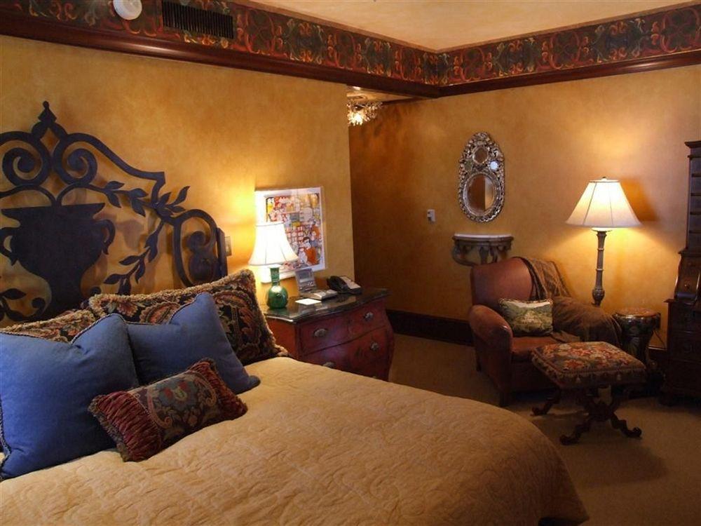 Perry Hotel Pattee מראה חיצוני תמונה
