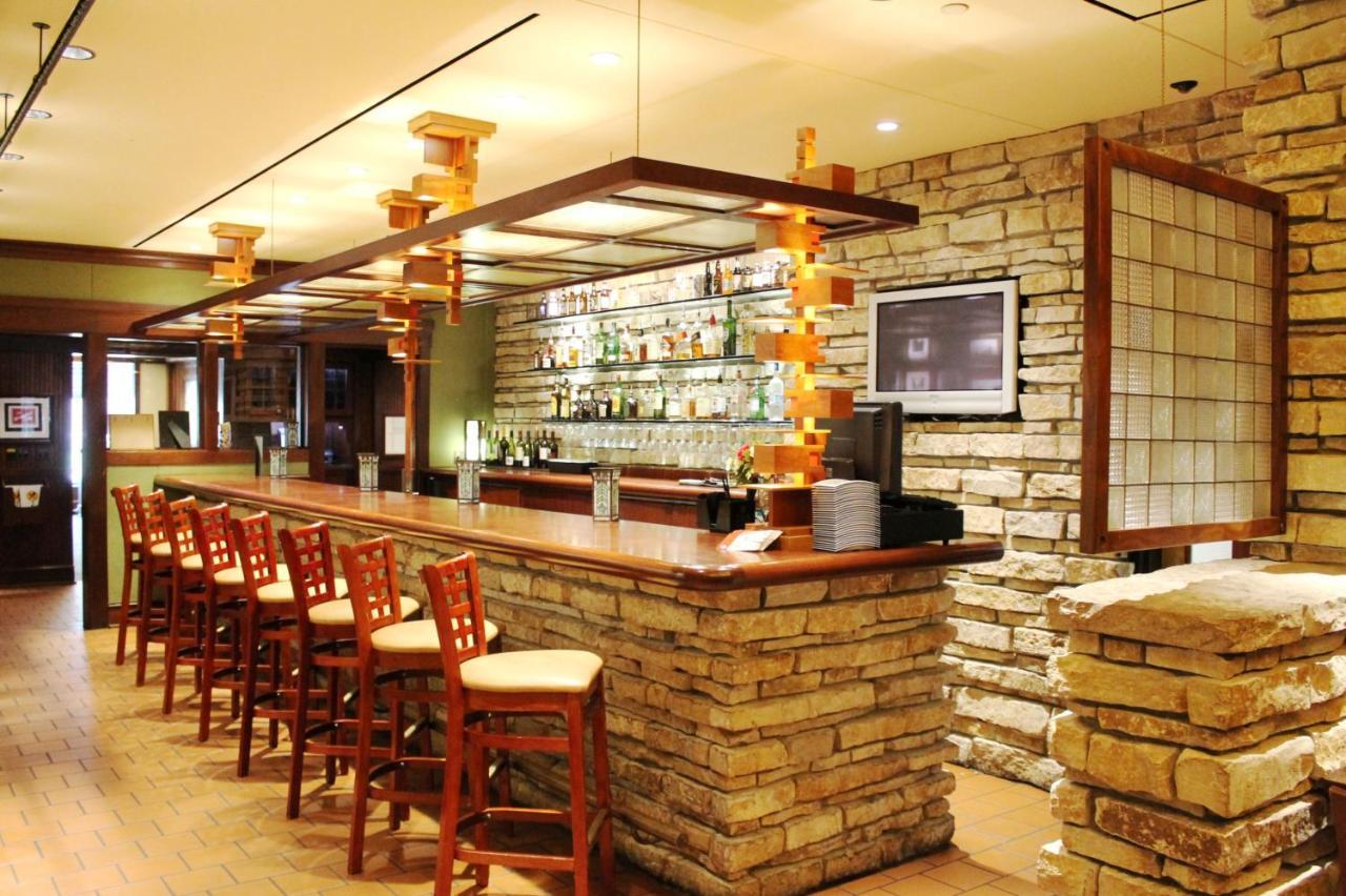 Perry Hotel Pattee מראה חיצוני תמונה
