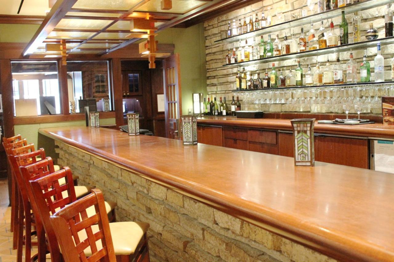 Perry Hotel Pattee מראה חיצוני תמונה