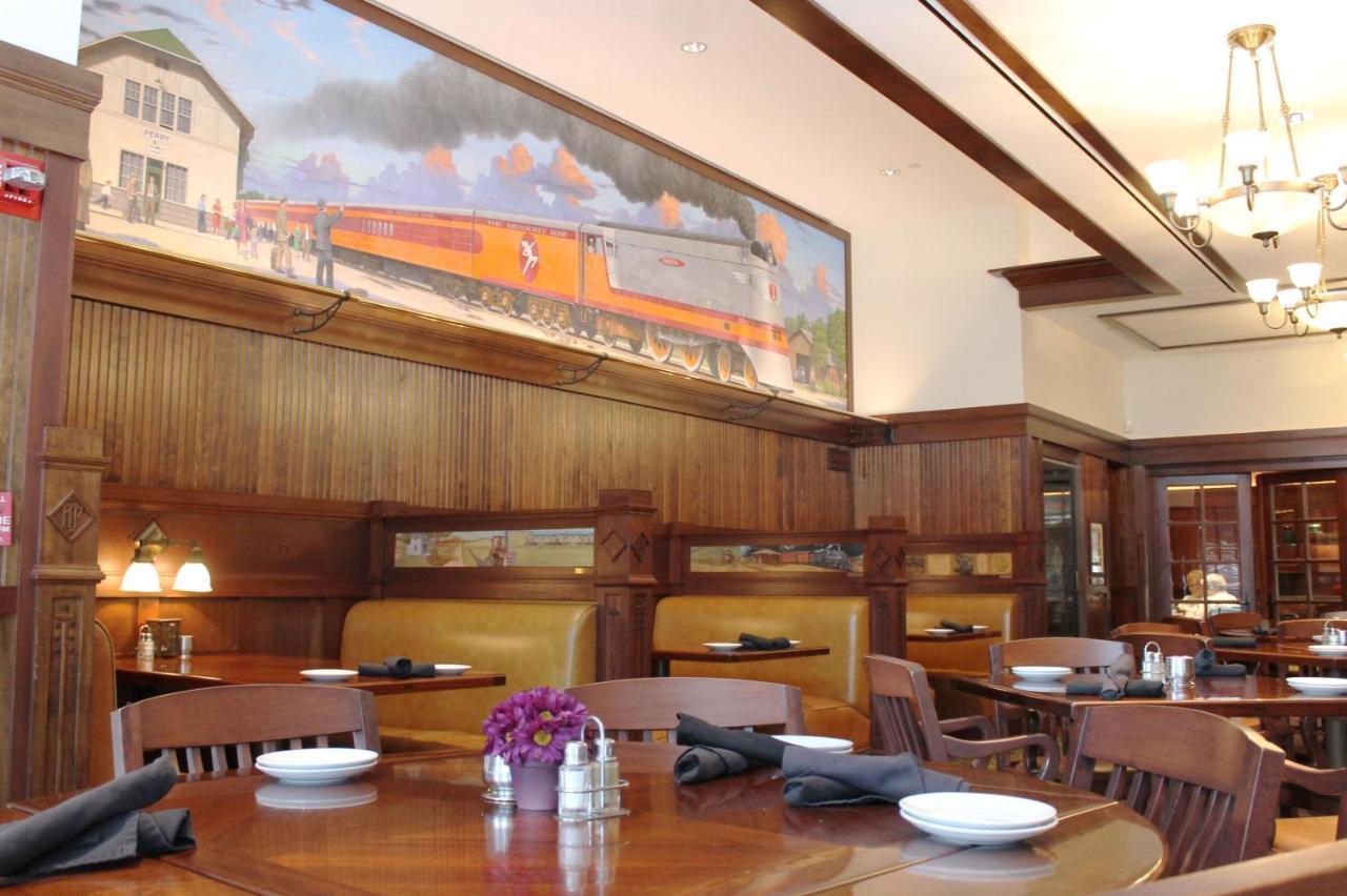 Perry Hotel Pattee מראה חיצוני תמונה