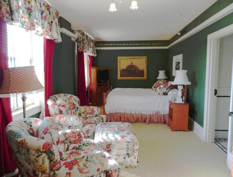 Perry Hotel Pattee מראה חיצוני תמונה