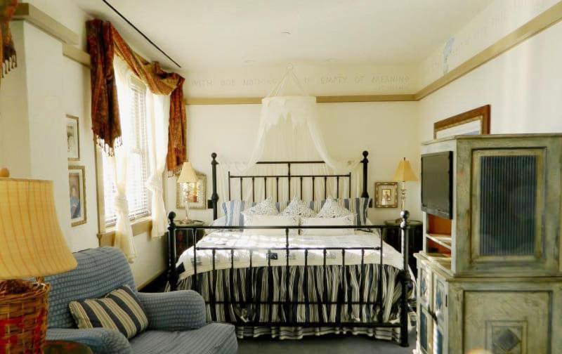 Perry Hotel Pattee מראה חיצוני תמונה